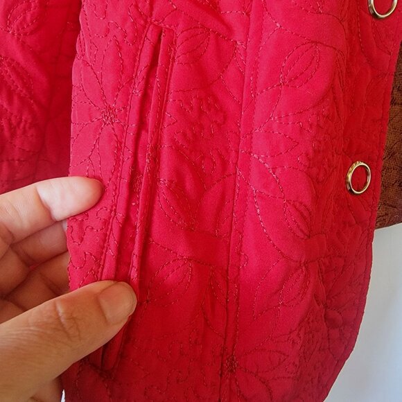 RQT Petite Quilted Floral Pattern Red Jacket Fully Lined Button Closure Womens P - Picture 2 of 10